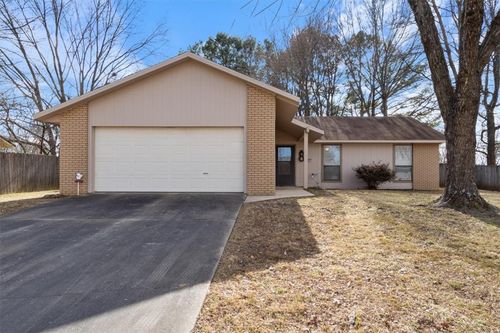 2847 W Dove Dr, Fayetteville, AR, 72704-5362 | Card Image