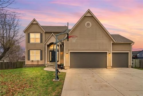 16345 S Warwick St, Olathe, KS, 66062 | Card Image