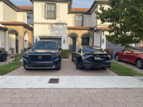 10390 W 33rd Ln, Hialeah, FL, 33018-2093 | Card Image