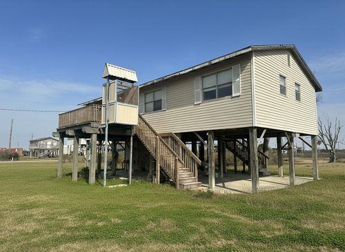 908 20th St, Port Bolivar, TX, 77650 | Card Image