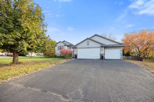 477 Diedrich Dr, Carver, MN, 55315-9303 | Card Image