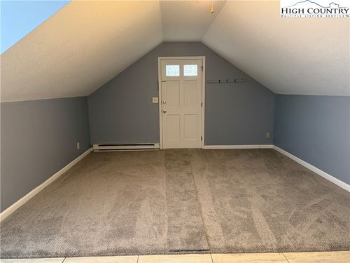 146 Old East King Street, Boone, NC, 28607 | Card Image