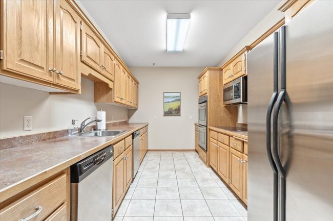 UNIT-308 - 5200 Pathways Ave, Condo with 2 bedrooms, 2 bathrooms and null parking in White Bear Lake MN | Image 37