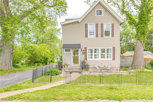 238 E Schaaf Rd, Brooklyn Heights, OH, 44131-1205 | Card Image