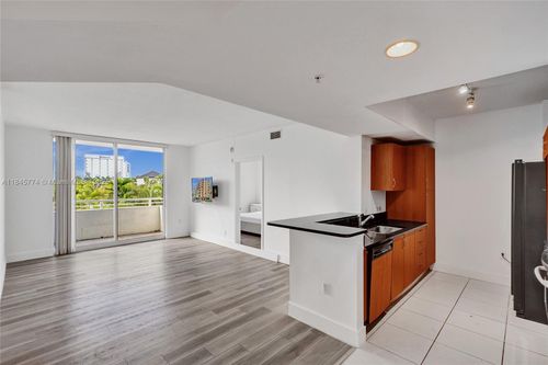 apt-202-2775 Ne 187th St, Aventura, FL, 33180-2917 | Card Image