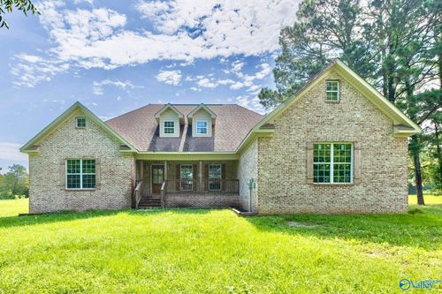 107 Lower Dry Creek Rd, Laceys Spring, AL, 35754-3712 | Card Image
