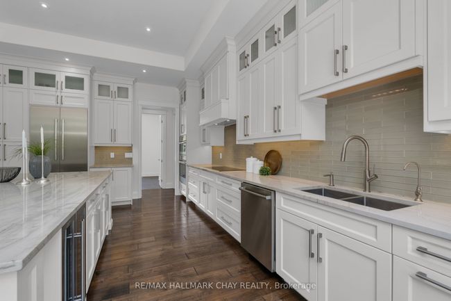 105 Mennill Dr, House other with 4 bedrooms, 4 bathrooms and 9 parking in Minesing ON | Image 10