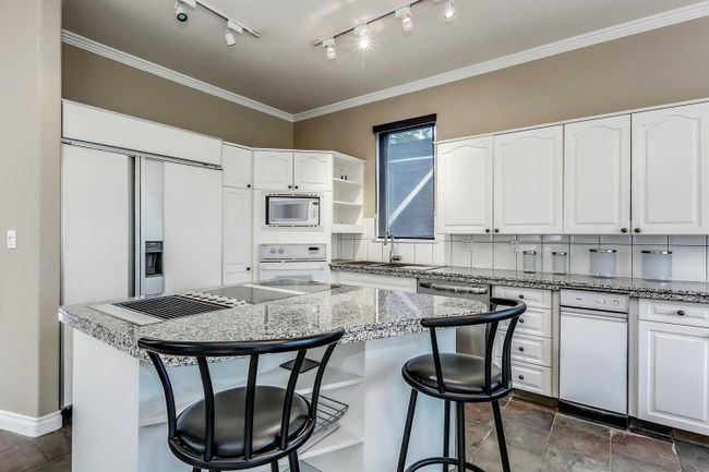 1 - 912 Memorial Drive Nw, Home with 2 bedrooms, 1 bathrooms and 6 parking in Calgary AB | Image 23