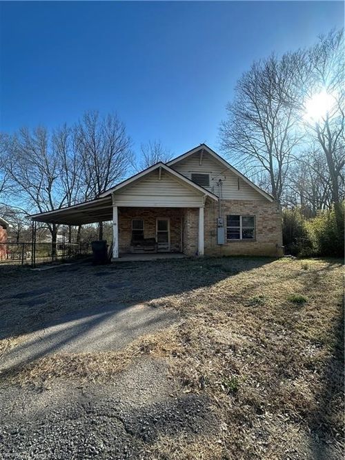 56 W Magazine St, Booneville, AR, 72927-4218 | Card Image