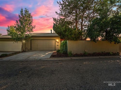 4917 N Wildrye Dr, Boise, ID, 83703-3819 | Card Image