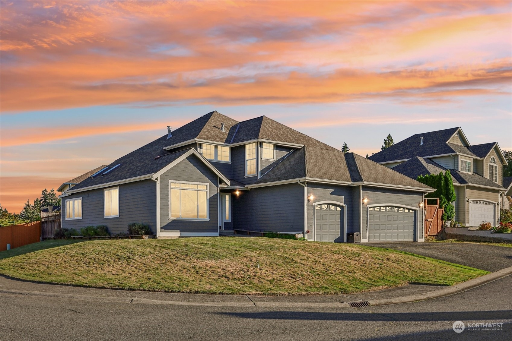 189th Ct, Renton, WA 98055