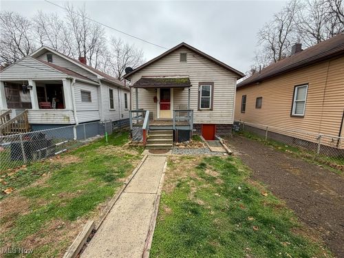 1705 Cleveland Ave, East Liverpool, OH, 43920-3667 | Card Image