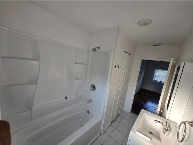 712 S Clyde Ave, Home with 3 bedrooms, 1 bathrooms and null parking in Kissimmee FL | Image 5