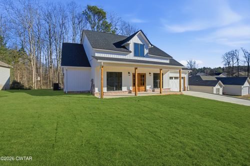 153 Woodgrove Dr, Jackson, TN, 38305-6433 | Card Image