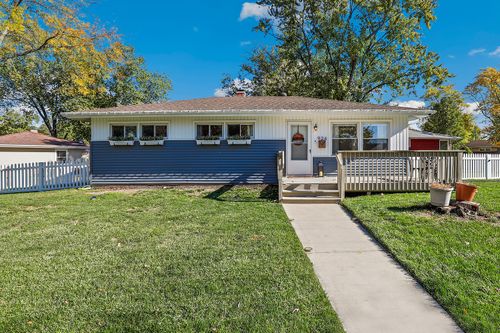 924 W Crestview Ct, Crown Point, IN, 46307-4827 | Card Image