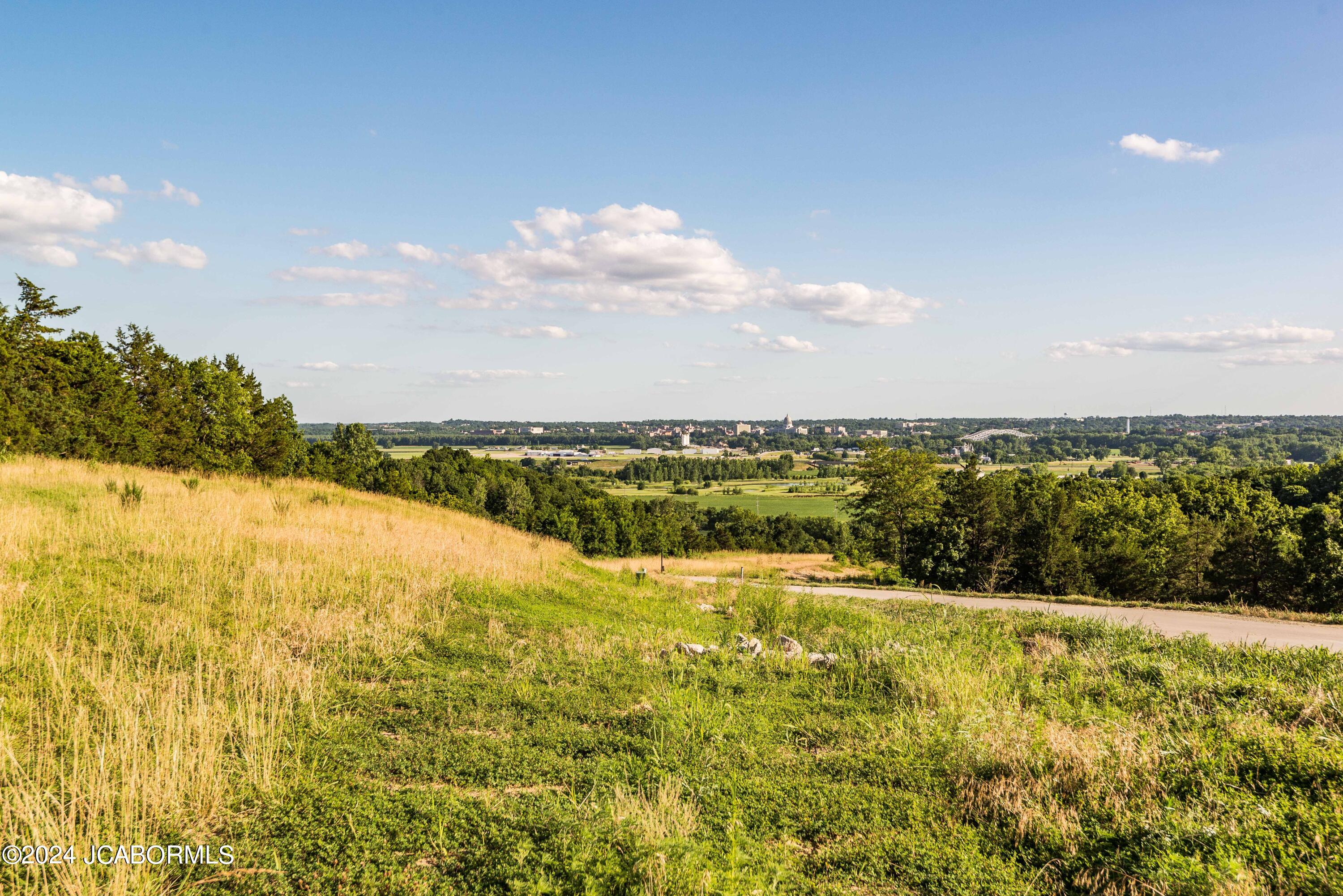 Land in Holts Summit