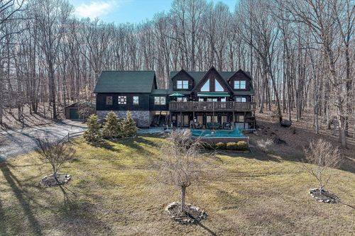 946 High Meadows Dr, Wirtz, VA, 24184-4601 | Card Image