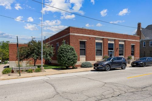 1100 8th Ave, Marion, IA, 52302 | Card Image