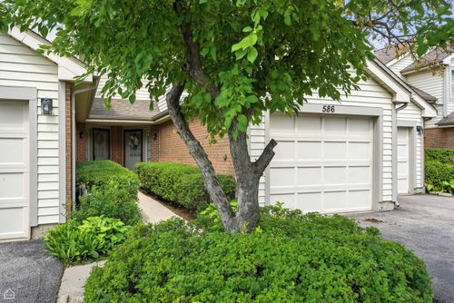 7d5-586 E Windgate Ct, Arlington Heights, IL, 60005-3867 | Card Image