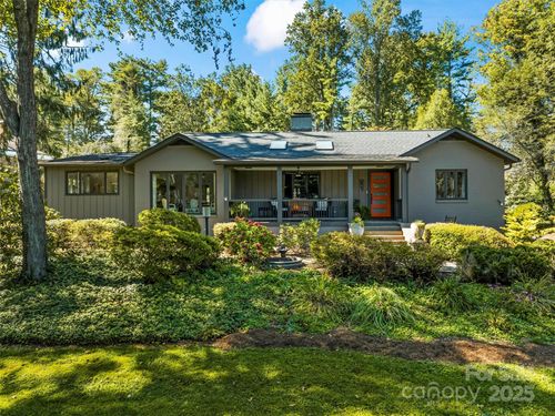 5 Busbee Rd, Asheville, NC, 28803-2903 | Card Image