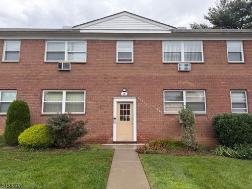 36 Knox Ter, Wayne, NJ, 07470-2331 | Card Image