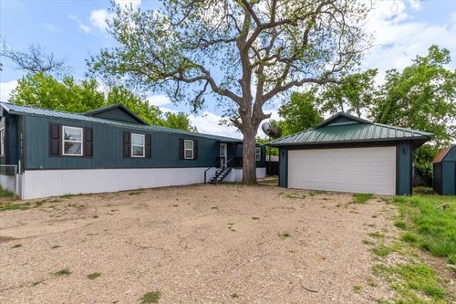 211 Kickapoo Trl, Weatherford, TX, 76087-8360 | Card Image