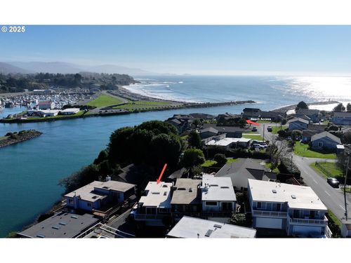 8-222 Del Norte Ln, Brookings, OR, 97415-9072 | Card Image