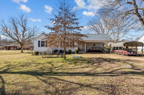 102 Sutton Ave, Waverly, TN, 37185-1850 | Card Image
