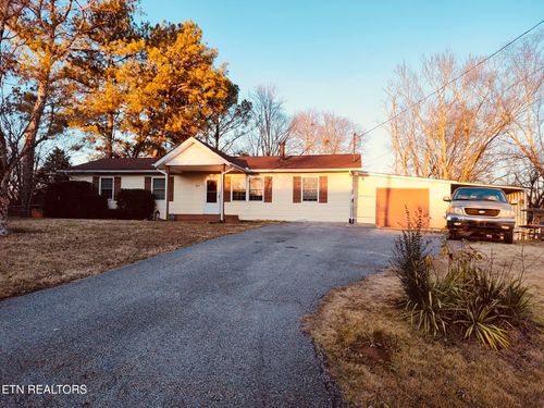 807 Lafollette Dr, Maryville, TN, 37801-7673 | Card Image