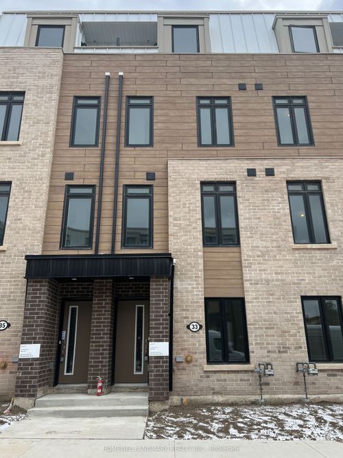 33 Case Ootes Dr, North York, ON, M4A0A9 | Card Image