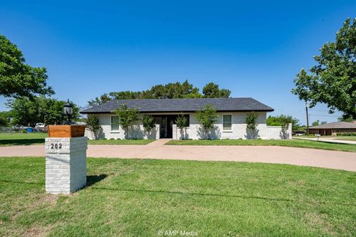 202 Columbia St, Stamford, TX, 79553-4920 | Card Image