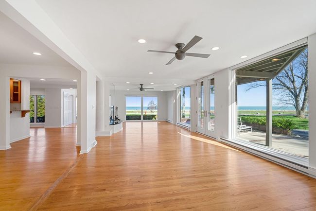 7515 N Beach Drive, House other with 4 bedrooms, 4 bathrooms and null parking in Fox Point WI | Image 10