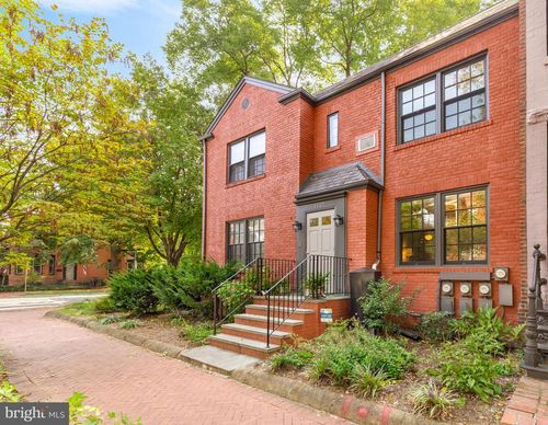 2-1127 C St Se, WASHINGTON, DC, 20003-1404 | Card Image