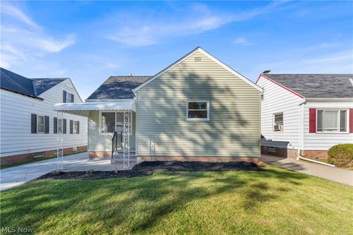 5420 Oakwood Avenue, Maple Heights, OH, 44137 | Card Image