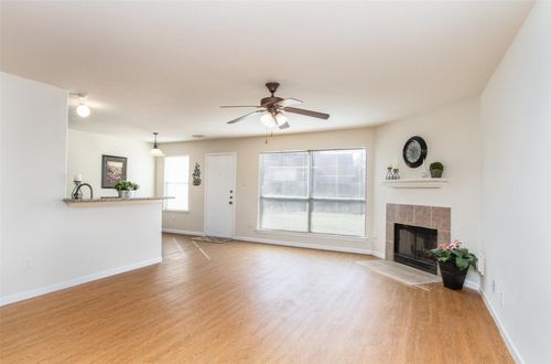 14202 Ballfour Park Ln, Houston, TX, 77047-4553 | Card Image