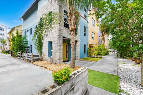 11-1607 Woodward St, Orlando, FL, 32803-4174 | Card Image
