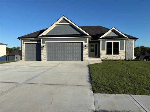 12755 N Champanel Way, Platte City, MO, 64079-4526 | Card Image