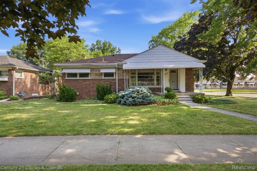 16614 Philomene Blvd, Allen Park, MI, 48101-2425 | Card Image