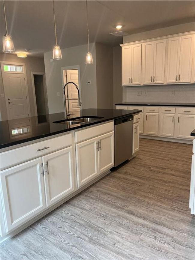 2546 Harbor View Ct, Townhouse with 4 bedrooms, 3 bathrooms and null parking in Gainesville GA | Image 34