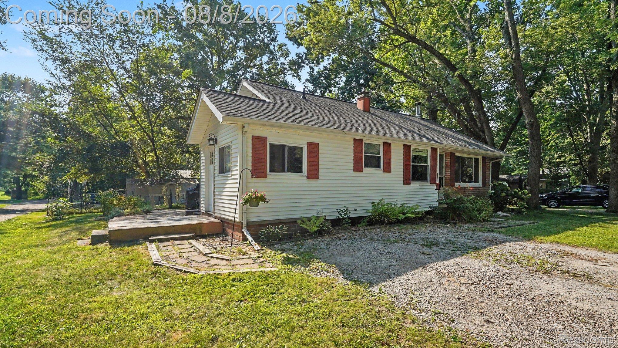 Residential in Hamburg Township 3