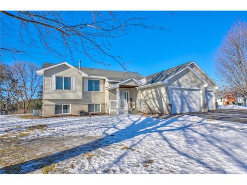 938 Waxon Ln, Hudson, WI, 54016-7026 | Card Image