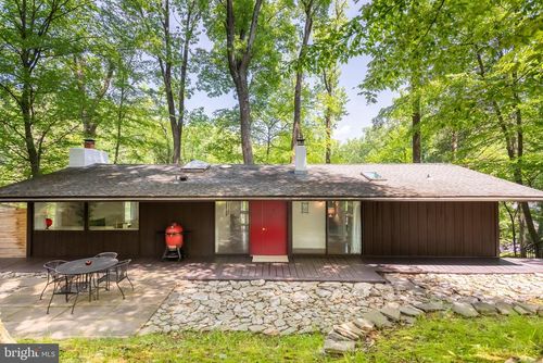 244 Vincent Rd, PAOLI, PA, 19301-1127 | Card Image