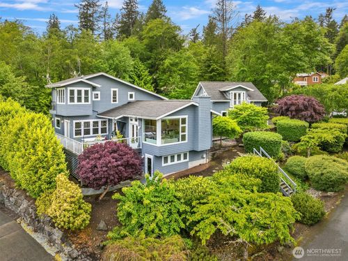 10555 Ne Morning Ln, Bainbridge Island, WA, 98110-4144 | Card Image