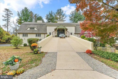 208 Haystack Ln, WILMINGTON, DE, 19807-1122 | Card Image