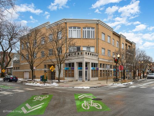 apt-204-2555 Leland Ave, Chicago, IL, 60625-1887 | Card Image