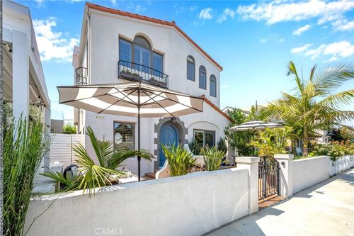 229 Covina Ave, Long Beach, CA, 90803-1824 | Card Image