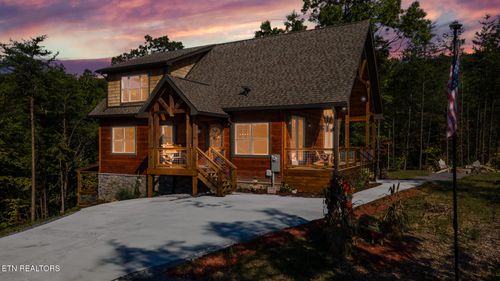 4385 Chamberlain Ln, Sevierville, TN, 37862 | Card Image