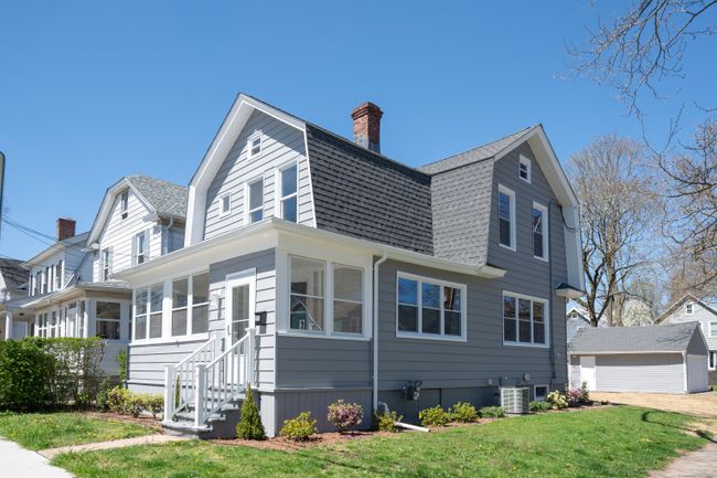 52 Beecher Place, House other with 3 bedrooms, 1 bathrooms and 2 parking in New Haven CT | Image 2