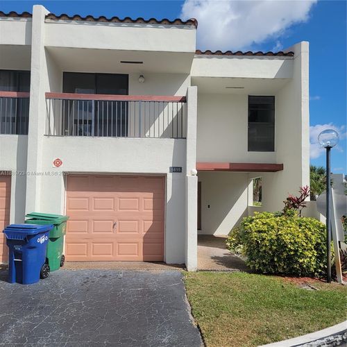 198-6699 Racquet Club Dr, Lauderhill, FL, 33319-1801 | Card Image