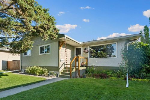5635 Travis Cres Ne, Calgary, AB, T2K3W1 | Card Image